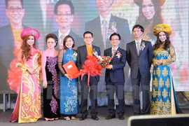 Des Vietnamiens en Thaïlande s’orientent vers leur pays d’origine