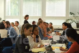Textille-habillement : colloque sur le commerce Hanoi-République tchèque