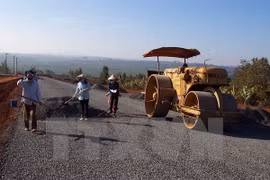 Kon Tum : plus de 66,7 milliards de dôngs d'investissement dans quatre districts frontaliers 