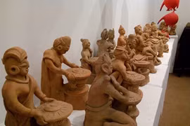 Arts premiers et art contemporain : dialogue entre sculpteurs vietnamiens