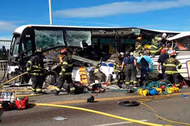 Quatre étudiants vietnamiens blessés dans la collision de deux bus à Seattle