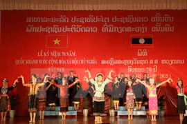La presse laotienne loue la Révolution d'Août et la Fête nationale du Vietnam