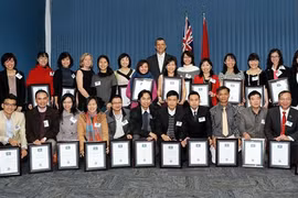 Treize Vietnamiens reçoivent des bourses australiennes Endeavour