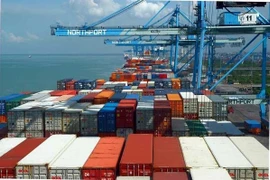 Commerce extérieur : déficit de près de 2,9 milliards de dollars depuis janvier 