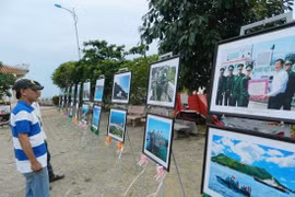 Exposition photographique sur la mer et les îles du pays