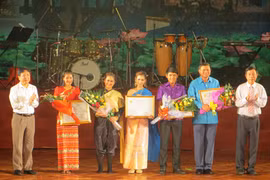 Clôture du festival artistique de 5 pays aséaniens