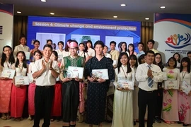 Clôture du Forum scientifique international des étudiants 2016