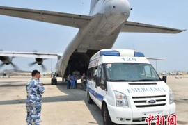 La Chine déploie un avion de transport sur le récif de Chu Thap 