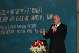 Un commissaire européen confiant dans les perspectives commerciales UE-Vietnam