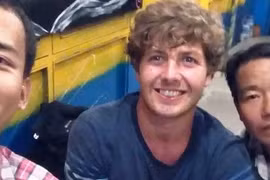 Les recherches du touriste britannique disparu dans le Parc national de Hoàng Lien Son continuent