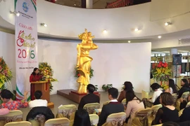 Des Vietnamiennes mariées réunies sous le signe de la connexion et du partage