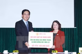 Aide de la Croix-Rouge chinoise pour les populations sinistrées du Centre