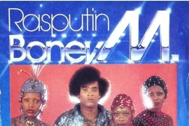 Boney M et un membre de Smokie à Hanoi