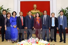 Intensifier les relations entre le Parti communiste du Vietnam et le Parti du peuple cambodgien