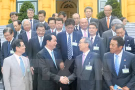 Des dirigeants vietnamiens reçoivent une délégation du Comité économique Japon-Vietnam