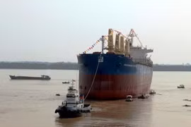 Mise à flot d’un navire de 56.200 DWT 