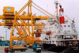 Les ports maritimes accueillent les premiers cargos de l’année