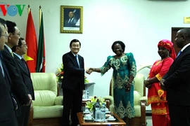 Le président Truong Tan Sang rencontre la présidente du Parlement mozambicain