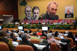 Le peuple cubain héroïque avance fermement sur la voie du socialisme 