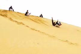 Une délégation de Famtrip explore le tourisme à Binh Thuân