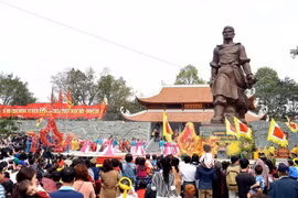 Célébration des 227 ans de la victoire de Ngoc Hoi-Dong Da