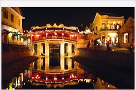 Hôi An à la tombée de la nuit