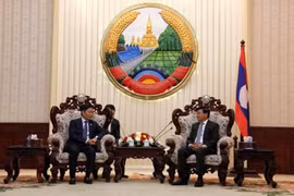 Vietnam et Laos renforcent leur coopération commerciale