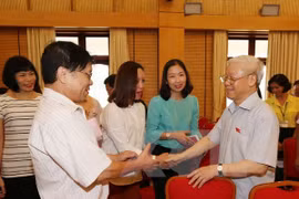 Le secrétaire général Nguyen Phu Trong à l’écoute des électeurs de Hanoi