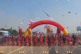 Inauguration de l'autoroure Hanoi-Bac Giang