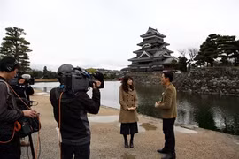 Un documentaire sur le Japon est diffusé sur la chaîne VTV2