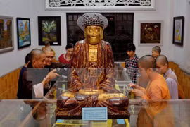 L’anniversaire de Bouddha fêté dans plusieurs provinces 