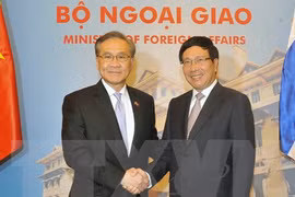 Entretien entre Pham Binh Minh et le ministre thaïlandais des Affaires étrangères