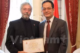 Un Argentin honoré pour son combat en faveur des victimes de l'agent orange