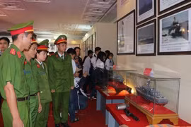 Exposition «Hoàng Sa, Truong Sa du Vietnam - les preuves historiques et juridiques» 