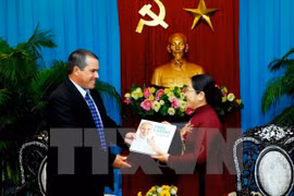 Une délégation de l'agence cubaine de presse Prensa Latina à Ho Chi Minh-Ville