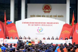 Échanges entre les jeunes vietnamiens et chinois