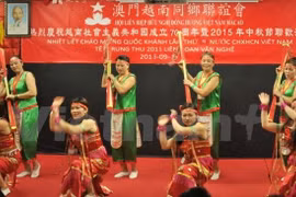 Les Vietnamiens de Macao (Chine) se tournent vers la Patrie 