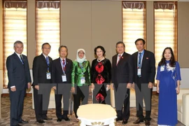 Vietnam et Singapour intensifient les relations entre les deux organes législatifs