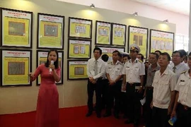 Exposition de cartes et d'archives sur Hoang Sa et Truong Sa à Kien Giang