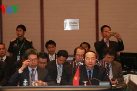 Réunion des hauts officiels de la défense de l’ASEAN à Vientiane