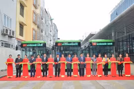 Hanoi : Inauguration de la première ligne de bus BRT Kim Ma - Yên Nghia