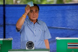 Thaïlande : adoption d'une nouvelle Constitution 