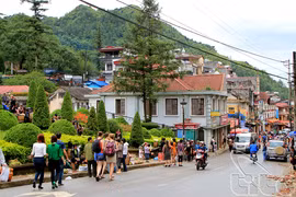 Lao Cai table sur 2 millions de touristes en 2016