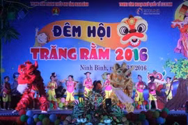 Une Fête de la mi-automne joyeuse pour les enfants en difficulté