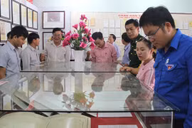 Exposition sur les archipels vietnamiens de Hoàng Sa et de Truong Sa à Quang Nam