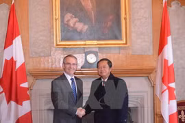 Le Vietnam et le Canada approfondissent leurs relations bilatérales