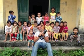 Réhahn Croquevielle, la photo en miroir de la culture ethnique vietnamienne