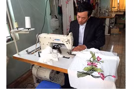 À la découverte de deux villages de métiers de confection