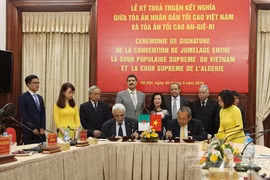 Vietnam et Algérie renforcent la coopération entre les Cours suprêmes