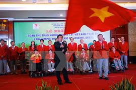 Les sportifs vietnamies partent pour les Jeux paralympiques de Rio 2016 